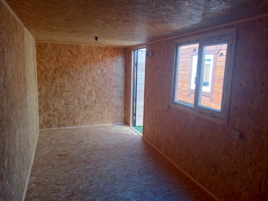 Вагончики, дачні будиночки, побутівки