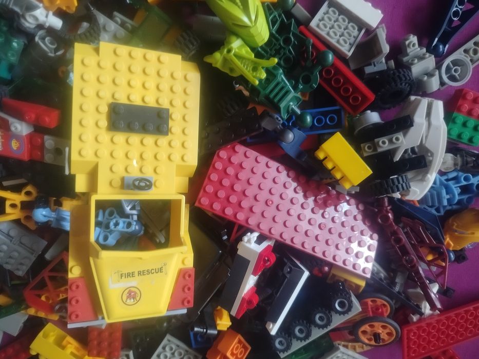Klocki LEGO i typu LEGO. Na wagę.