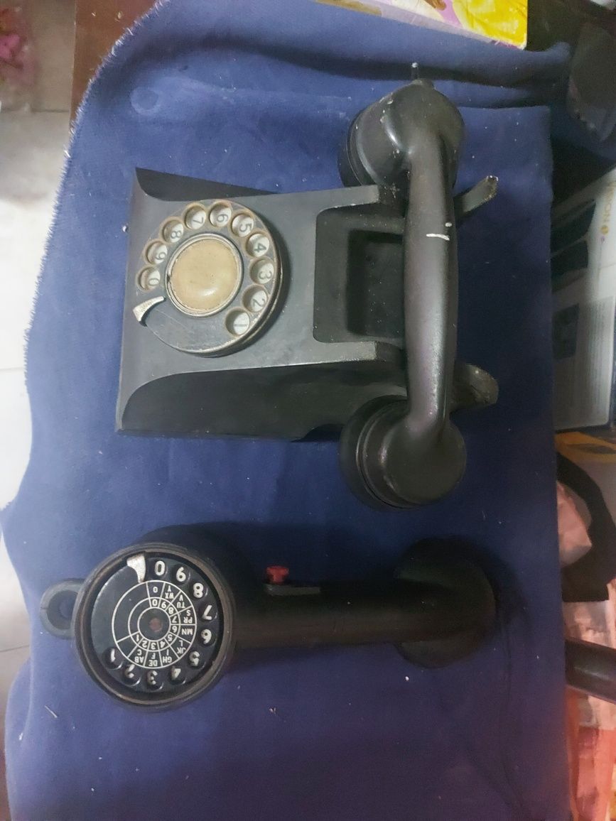 Telefones antigos de baclite
