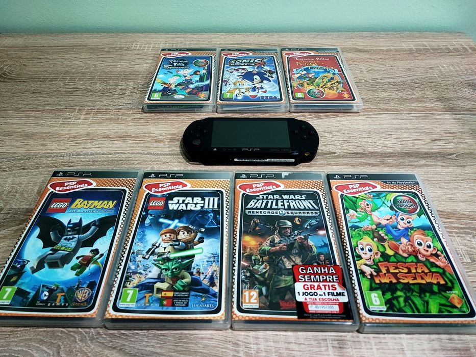 Playstation Portable + 7 jogos