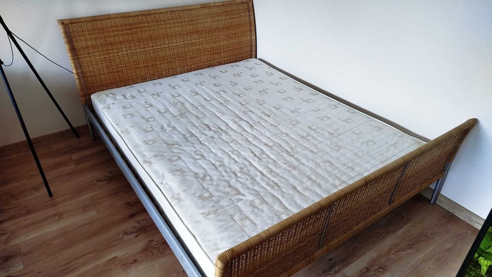 Łóżko 160x200 IKEA Sundnes - solidna rama + materac