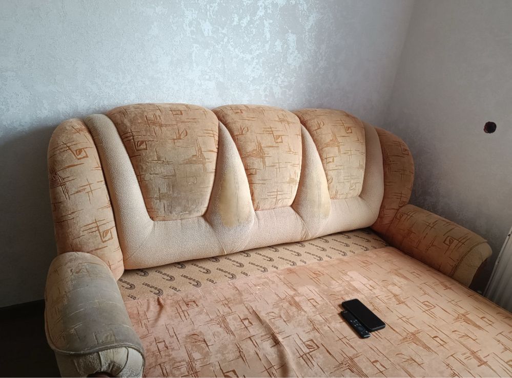 Продам диван скмовывоз