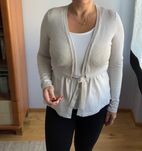 Beżowy sweter rozpinany wiązany w talii ORSAY XL