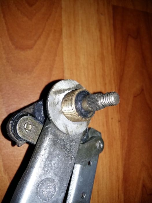 Реставрация трапеции дворников е34, е32, е36 , е30 е39.