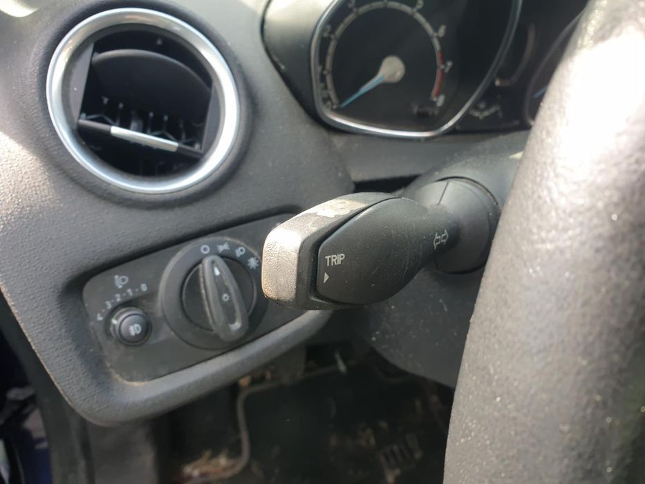 Manípulo pisca-pisca FORD Fiesta VI (CB1, CCN)
