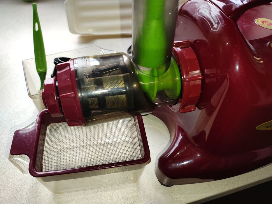 Wyciskarka wolnoobrotowa do soków