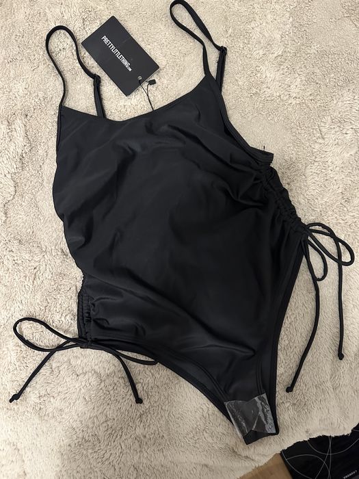 Купальник PLT prettylittlething / суцільний купальник /чорнийкупальник