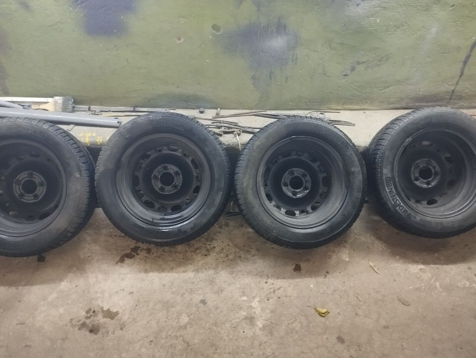 4 диска R14   5х100 в сборе 185х60. + колпаки