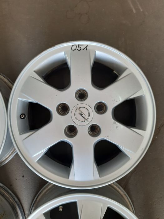 (051) Felgi 15" 5x110 ET 49 6j - Opel