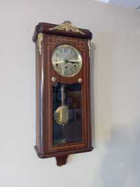 Piękny stary zegar firmy Kienzle.
