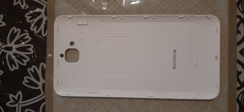 Продам задня кришка смартфона Huawei Y6 Pro, в задовільному стані