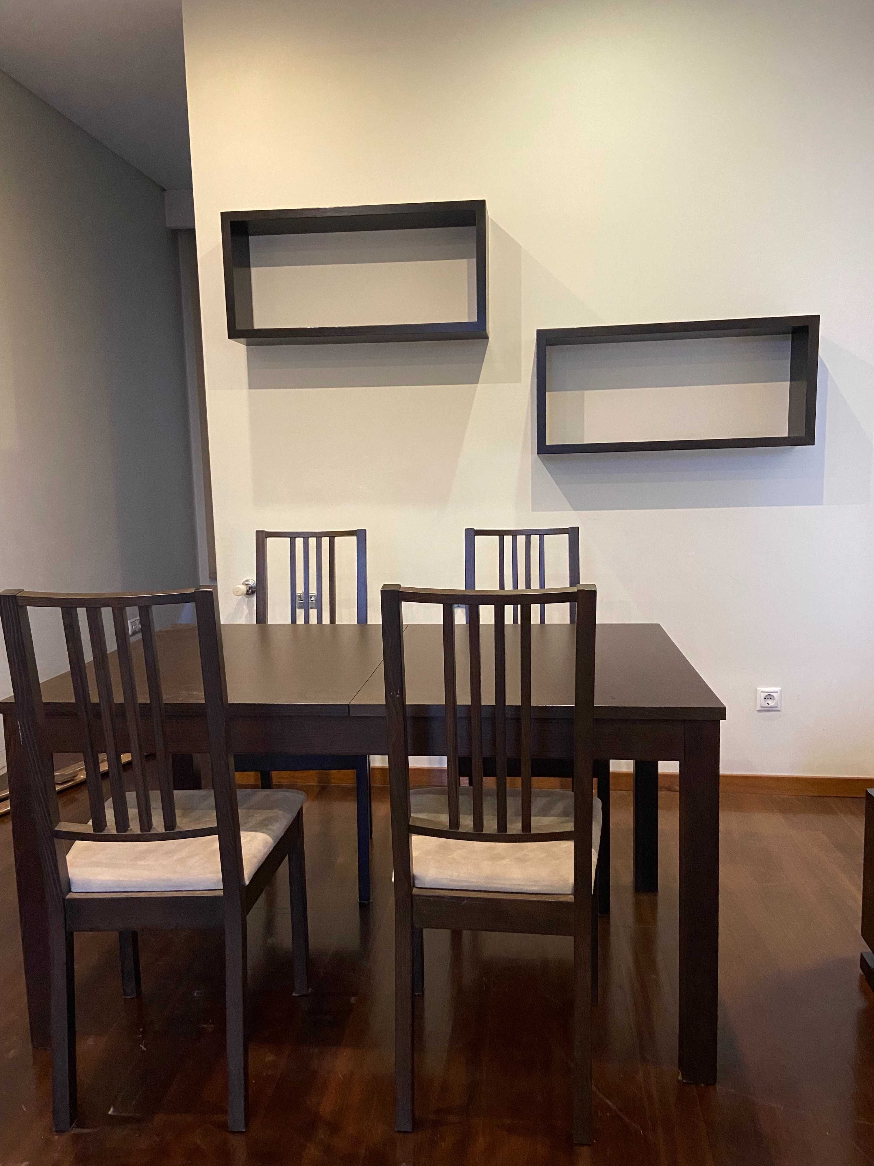 Mesa extensível e cadeiras IKEA