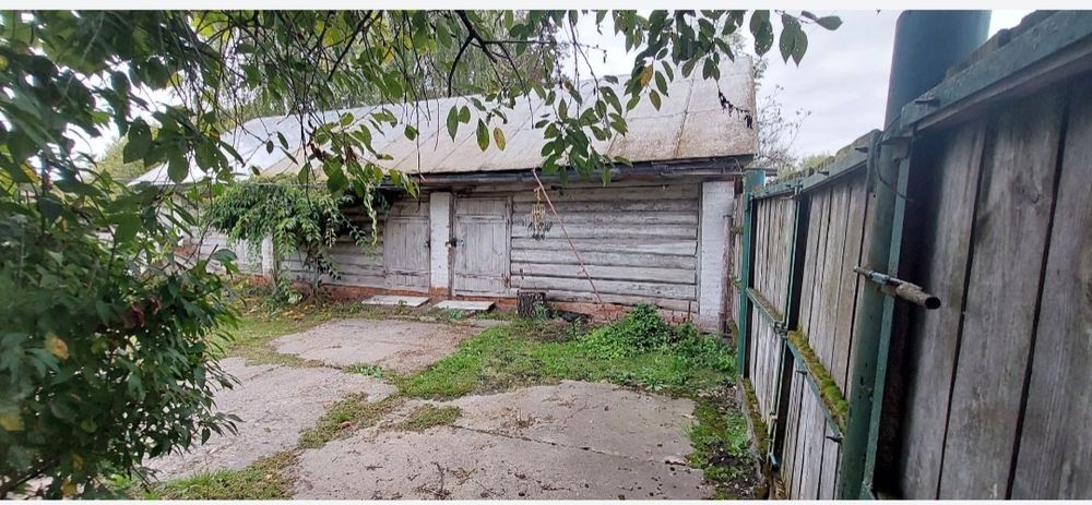 Продам,здам будинок під дачу.