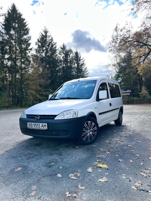 Opel Combo 2009 пасажир 1.7 турбо дизель