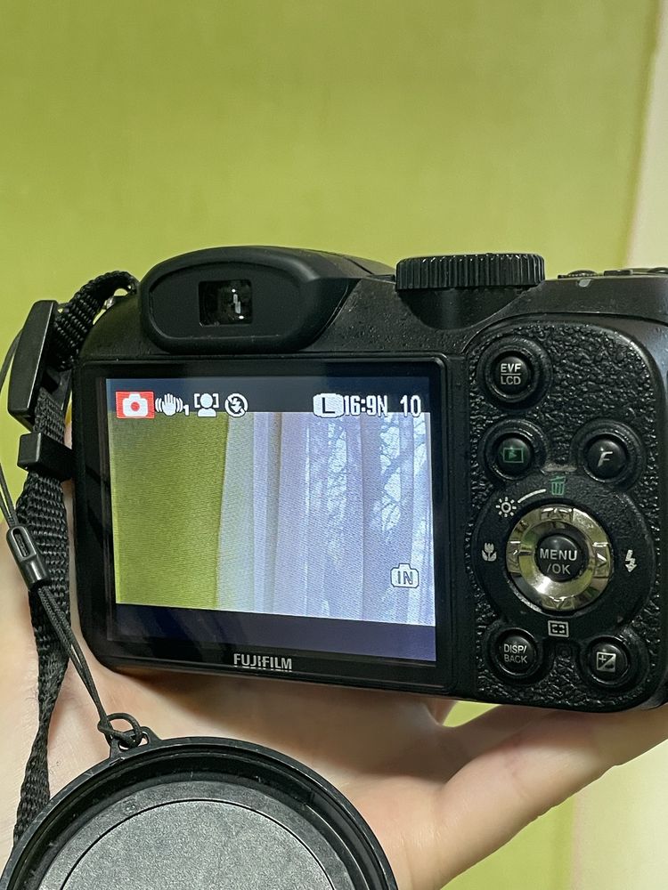 Фотоапарат Fujifilm Finepix S1800