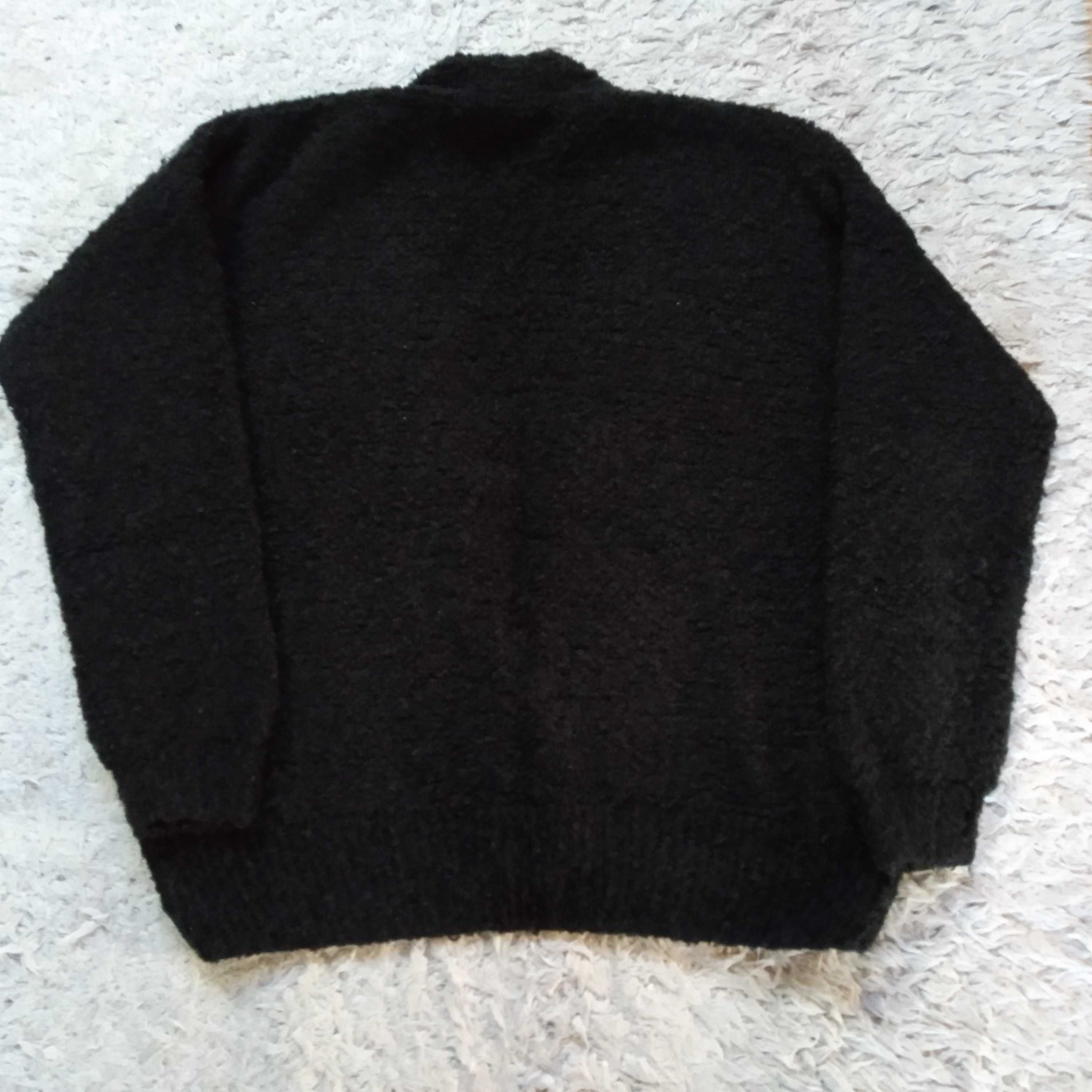 sweter z czarnej bucli/ rękodzieło oversize 164