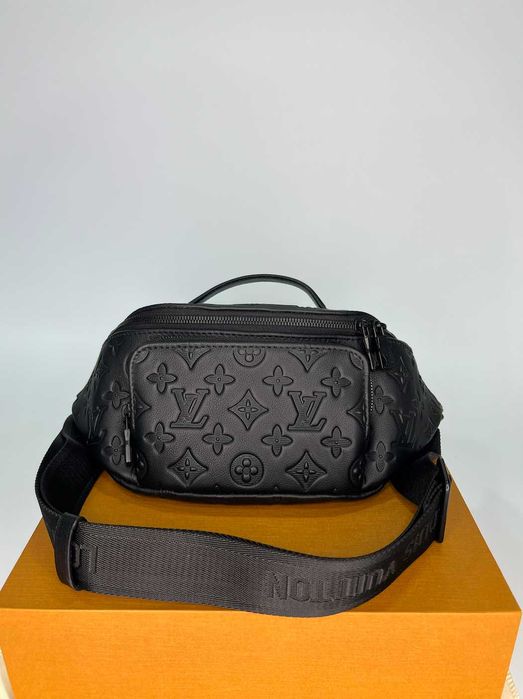 Чоловіча шкіряна бананка Louis Vuitton