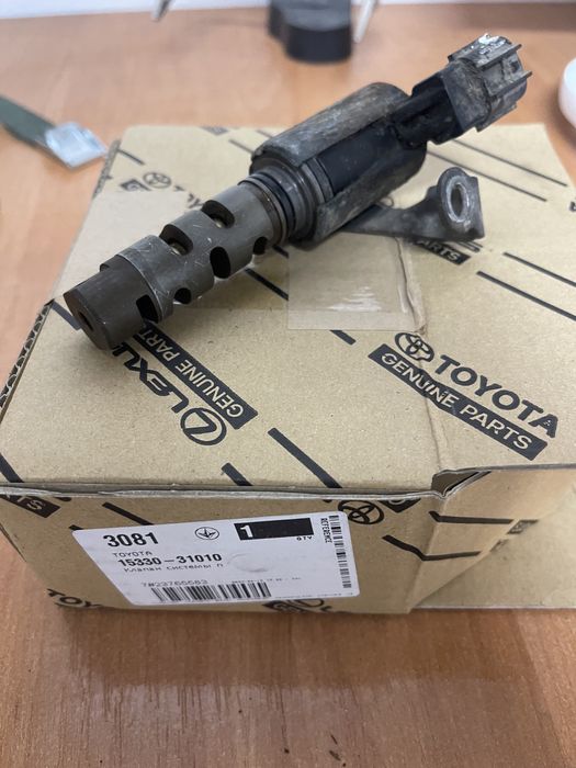 Клапан VVTI правий 1gr-fe prado 120 4.0