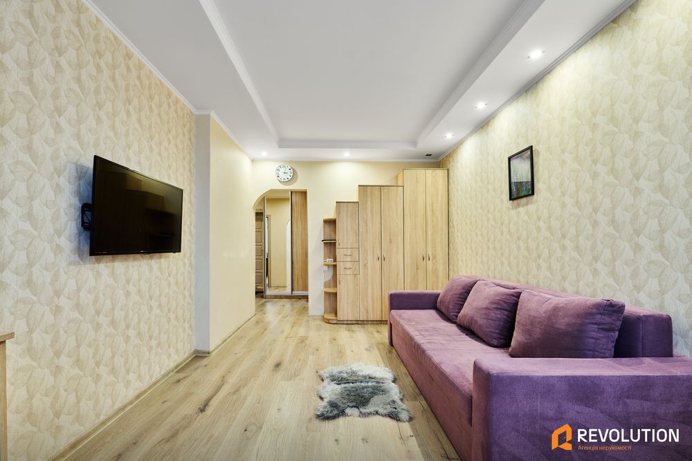 Без%, ЖК Озерний, 1-кім, Академмістечко ~25хв.