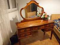 Cama vintage casal com transporte