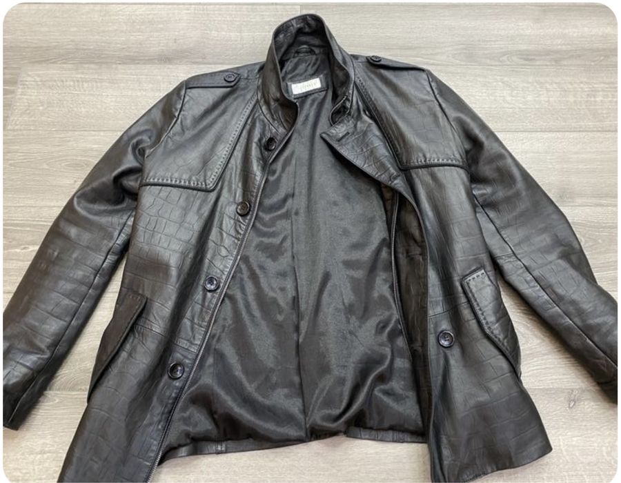 Куртка чоловіча -кожа