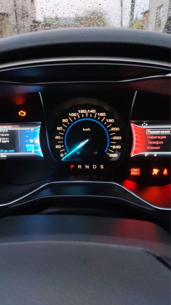 Шкали спідометра в кілометрах Ford Fusion Edge