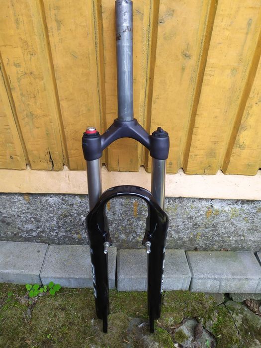 RST GILA SL amortyzator przedni 26'' 100mm Lockout Polecam