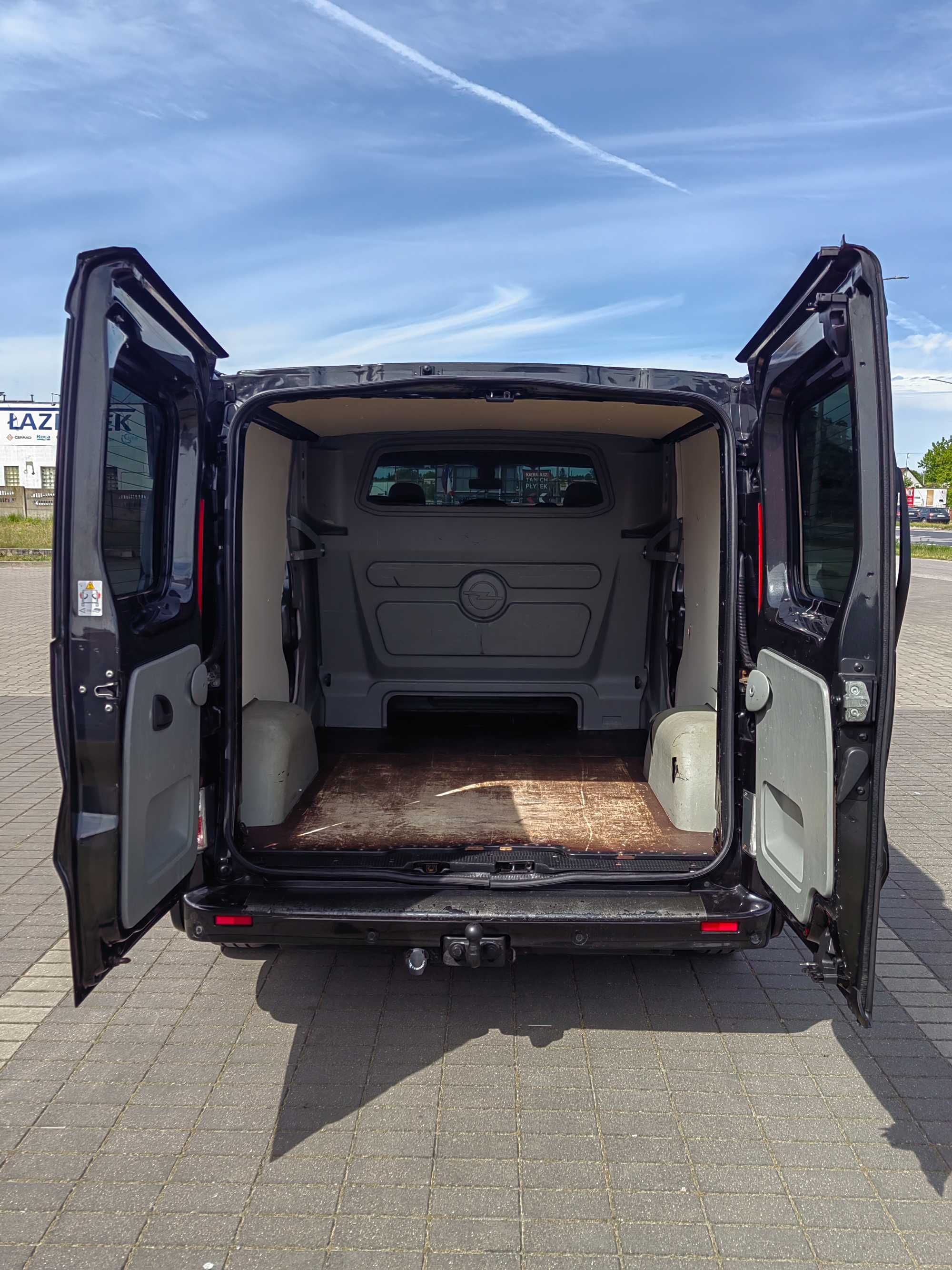 Opel Vivaro 2.5 CDTI 146 KM AUTOMAT 170 TYS HOLENDERKA L2H1 Long