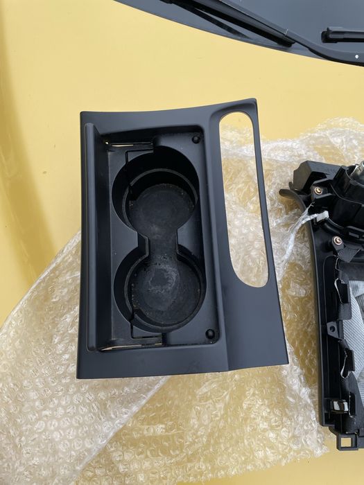 Панель ручки кпп, прикурювач, центральна консоль мазда 6