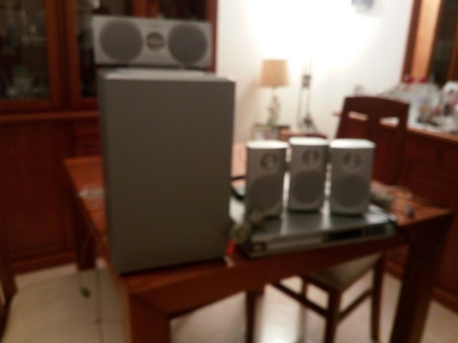 DVD Philips gravador com sistema de som