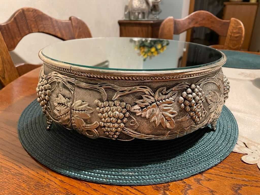 Elegancka patera na tort, ciasto, owoce.
