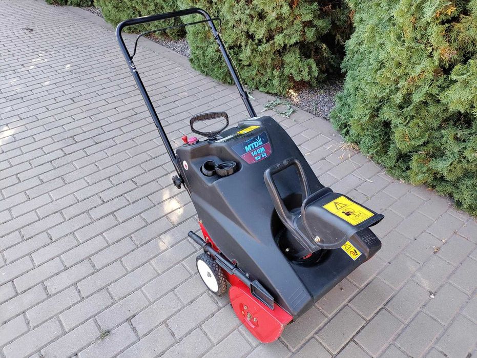 Снігоприбиральна машина MTD 140 M