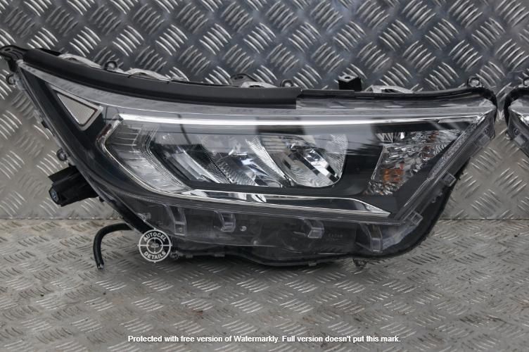 Фары Toyota RAV4 Тойота Рав4 2019- Есть FULL LED и матричные