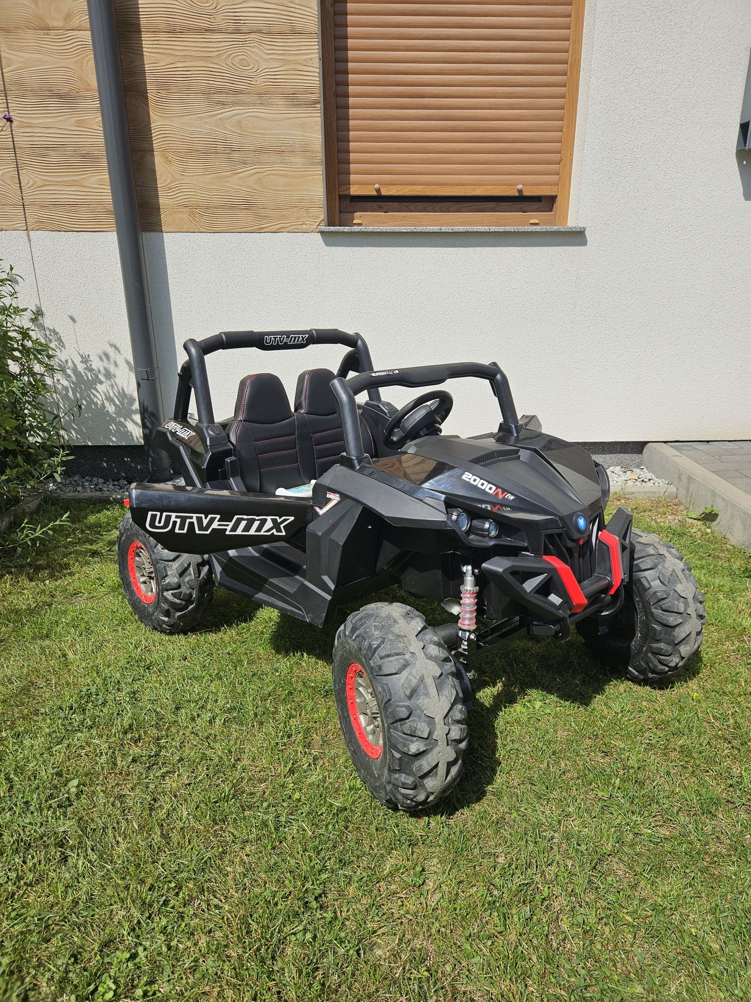 Buggy, samochód elektryczny 4x4 2 os.