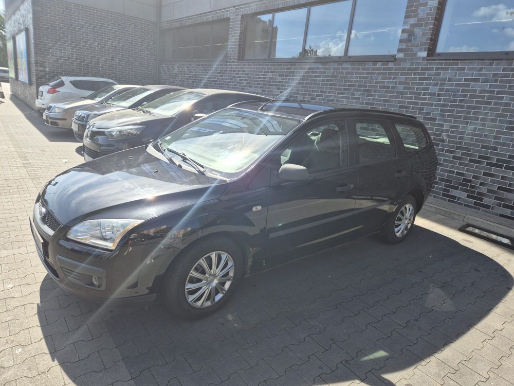 Ford focus mk2 2005 rok