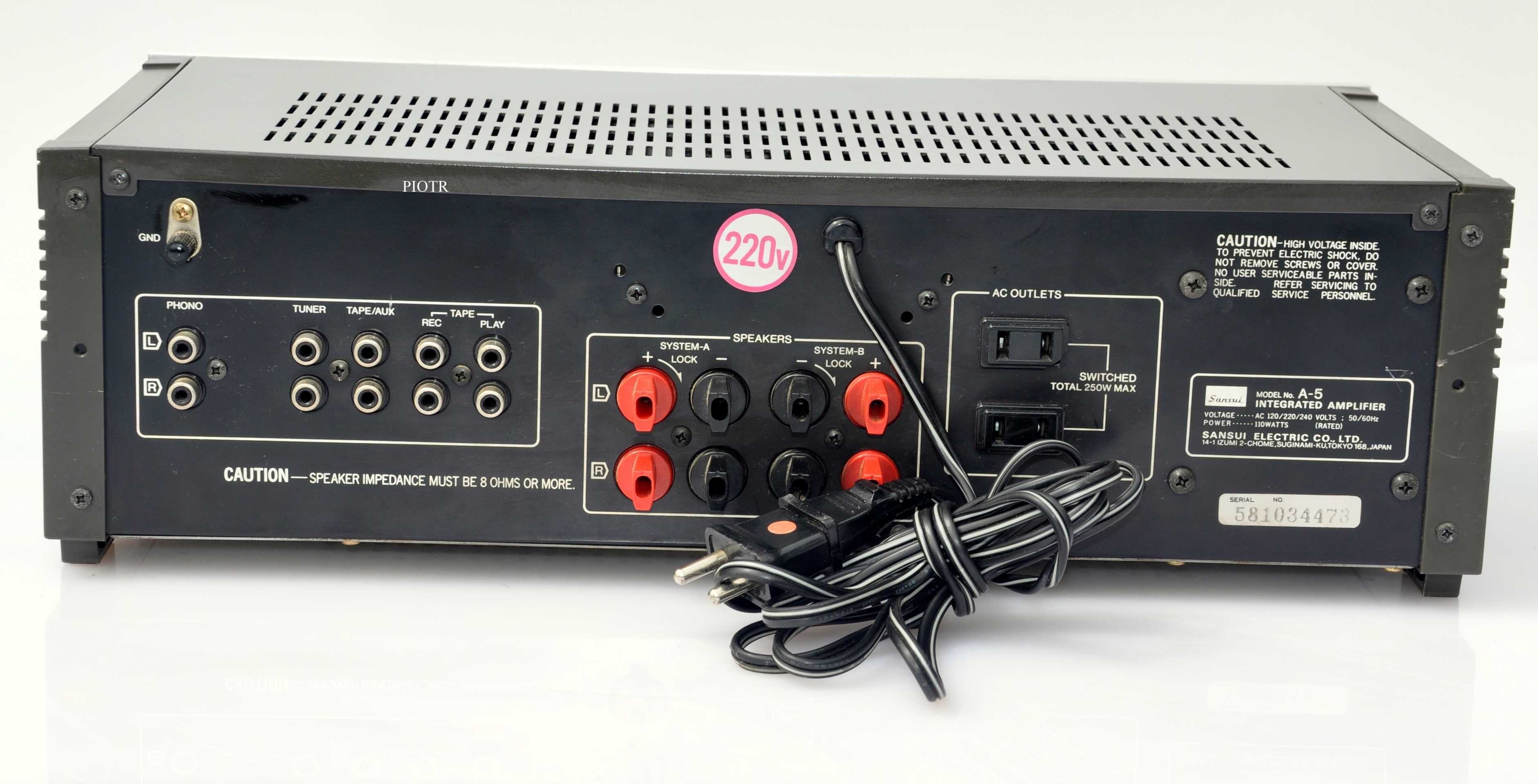 Wzmacniacz SANSUI A-5 z mojej kolekcji.