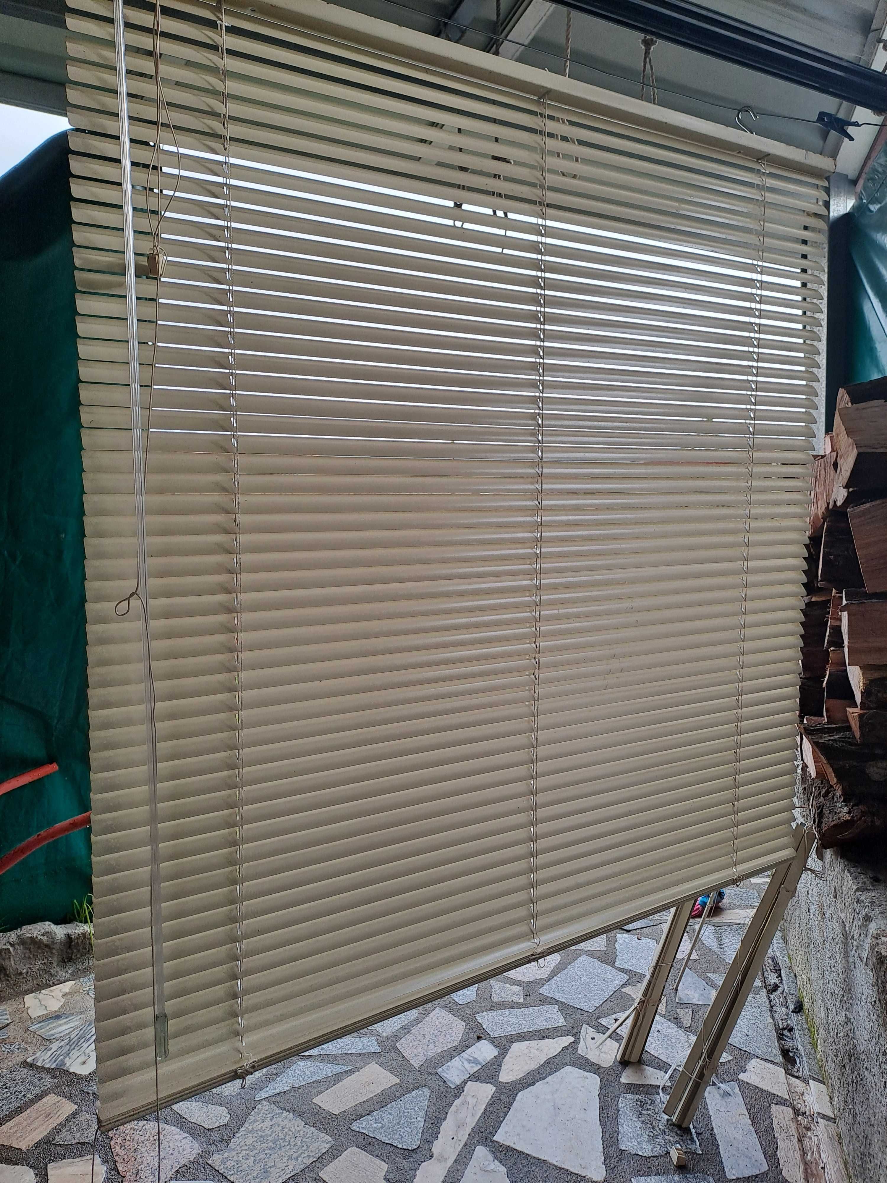 Estores (Venezianas) laminados