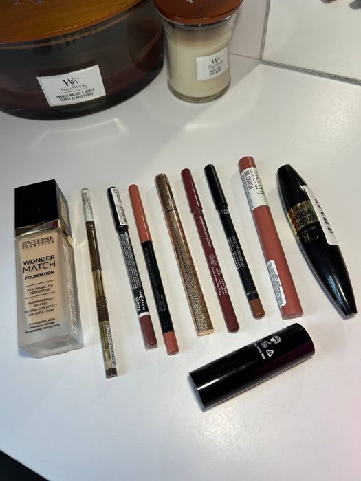 Косметика , аксесуари. Lamel Maybelline patricia ledo