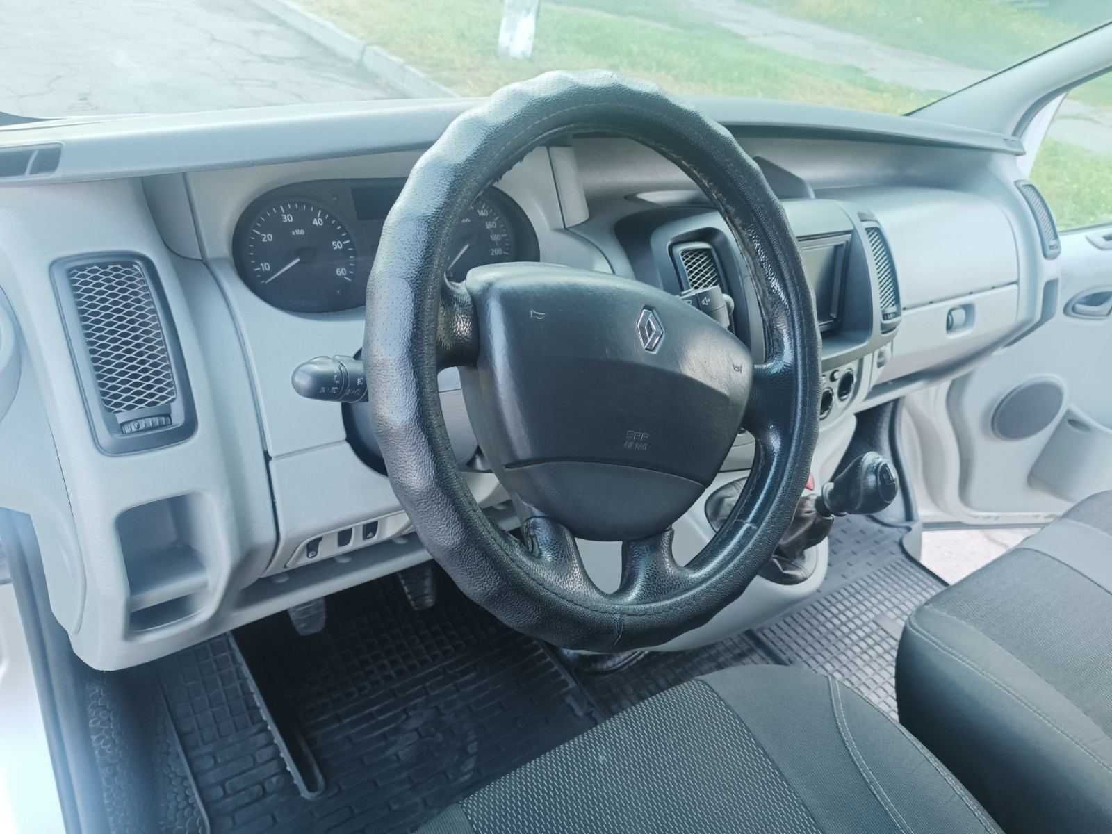 Продам микроавтобус   RENAULT TRAFIC