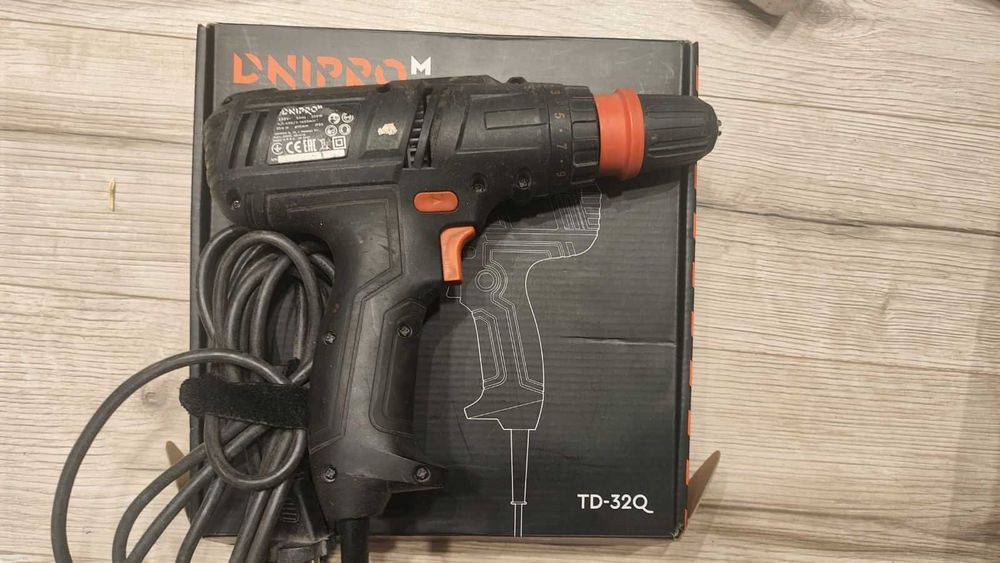 Шуруповёрт Dnipro M TD-32Q