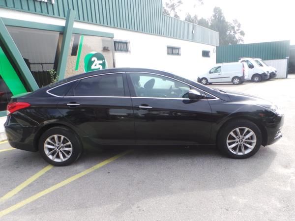 Painel trás direito HYUNDAI i40 (VF)