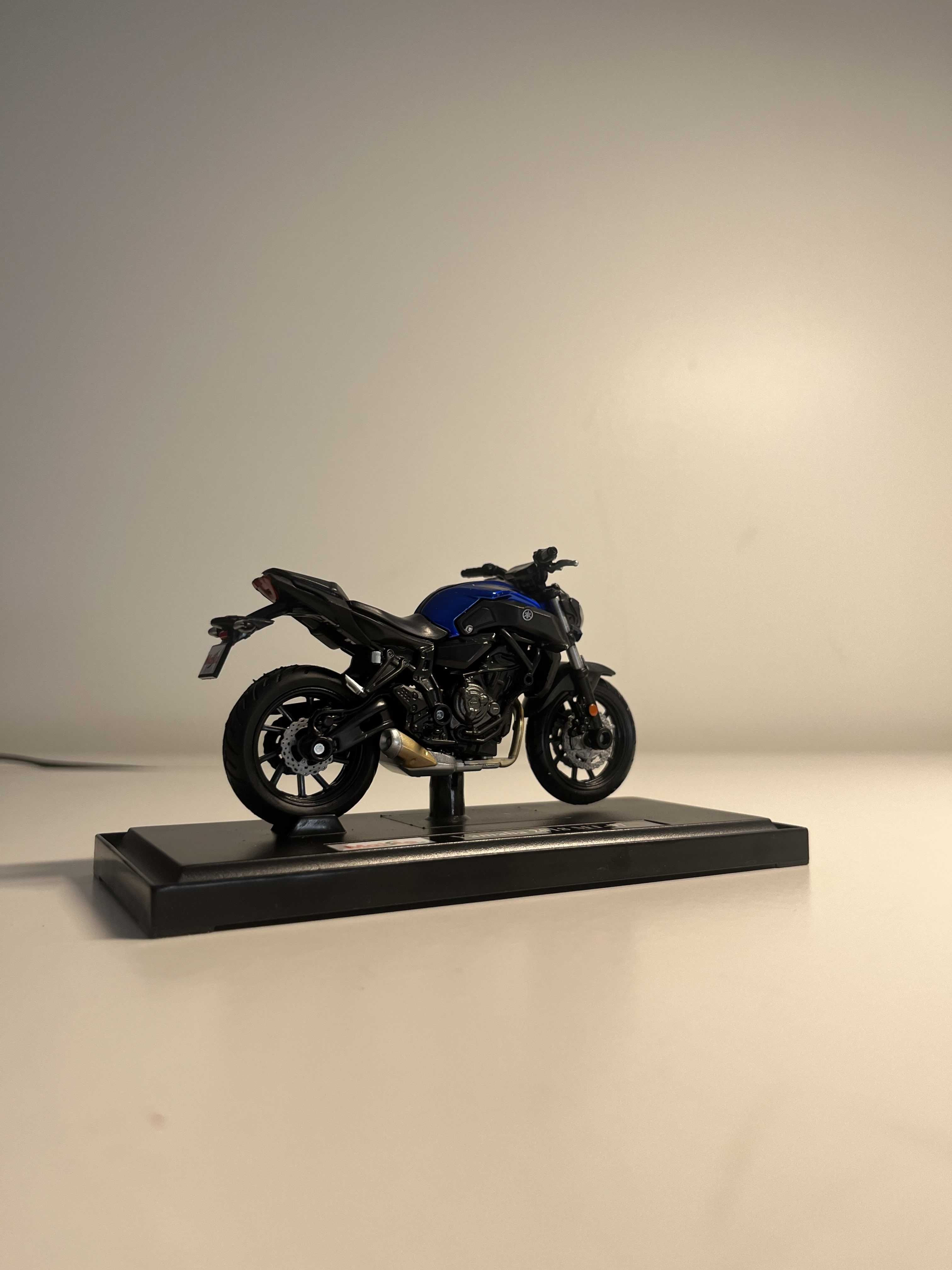 Mota mt-07 miniatura