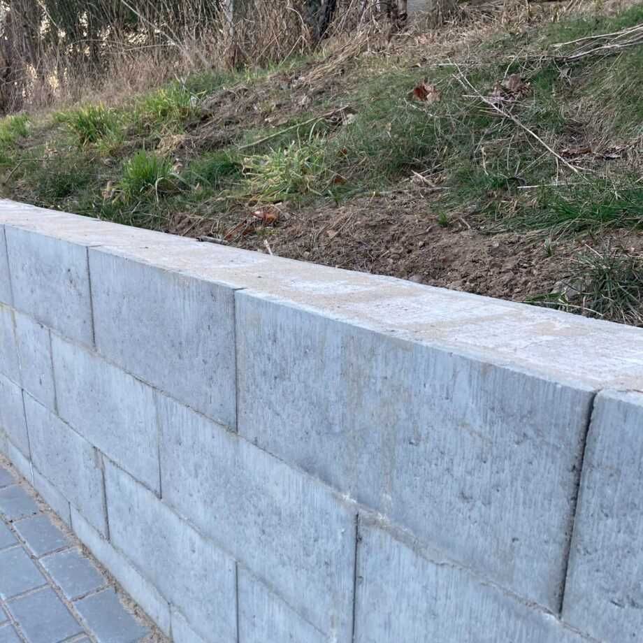 Pustak betonowy szalunkowy 24/ 20/ 50 , 500x250x240 / zalewowy