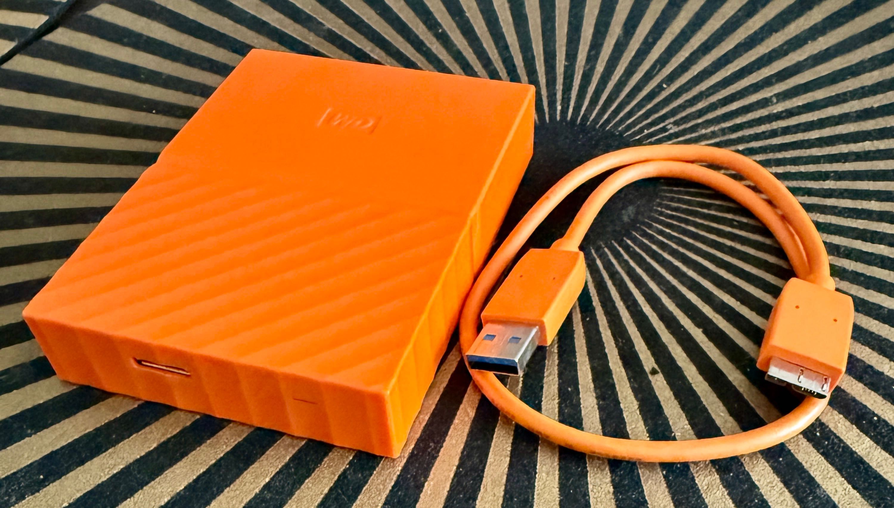 Dysk zewnętrzny WD 4TB (WDBYFT0040BOR)
