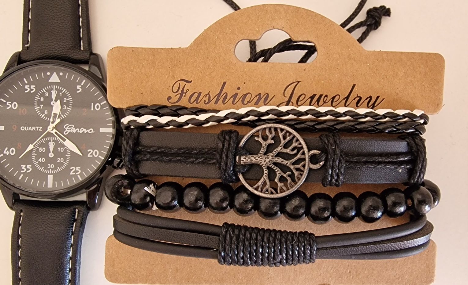 Relógio Quarts com Pulseiras