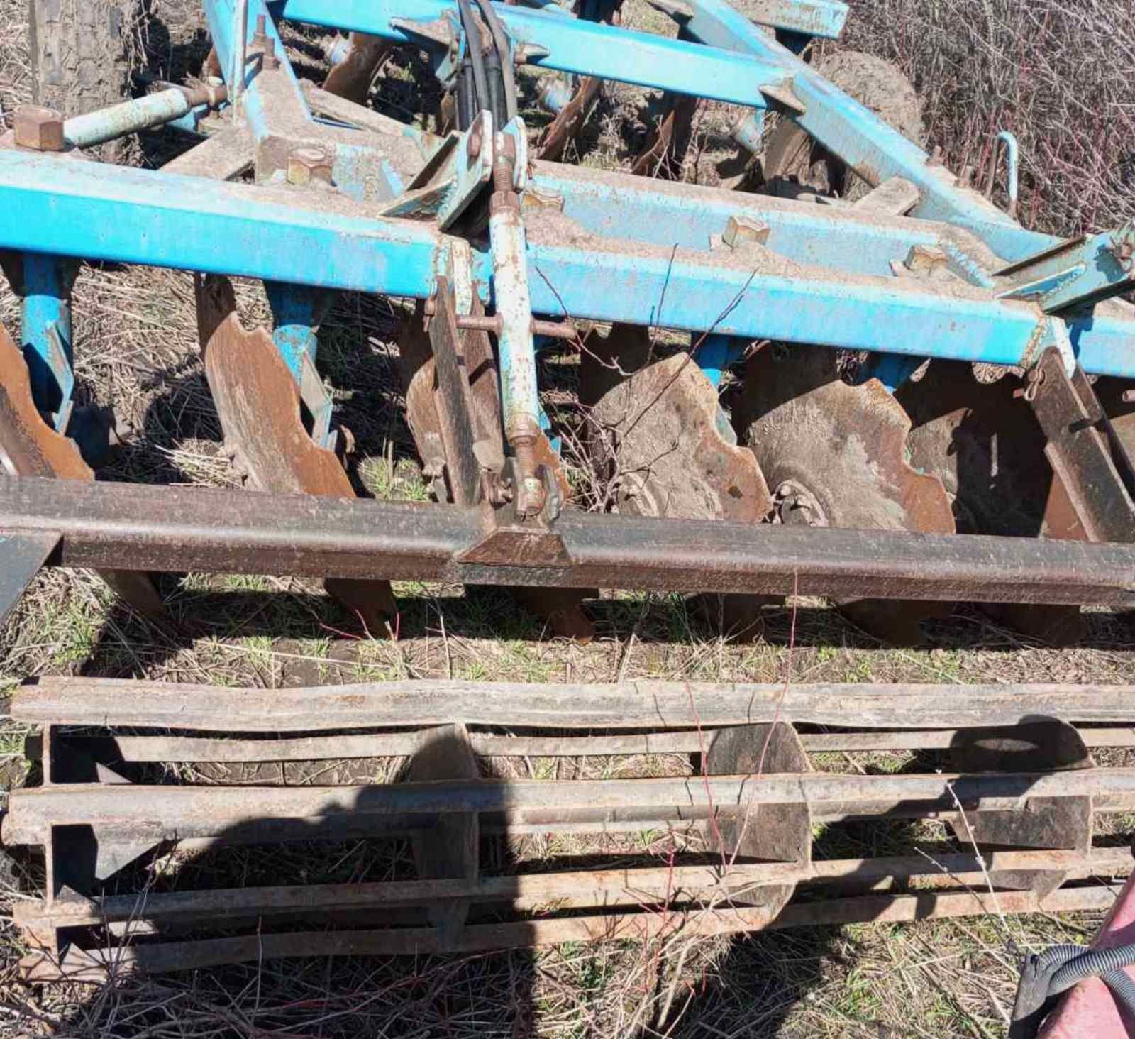 Борона дискова АГД-2.4, причепна, з котком, ширина 2.4 м, 2010 р,в