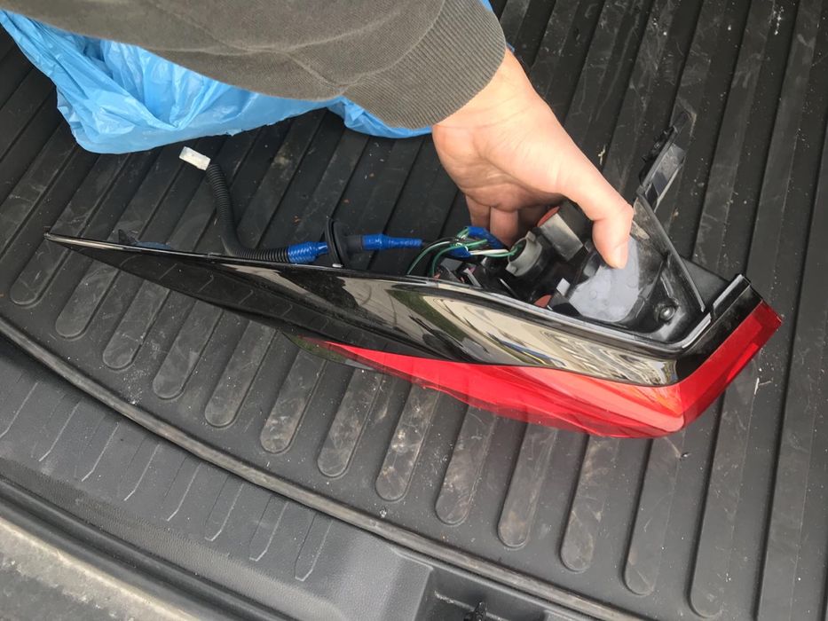 Фара к Toyota RAV4 2019