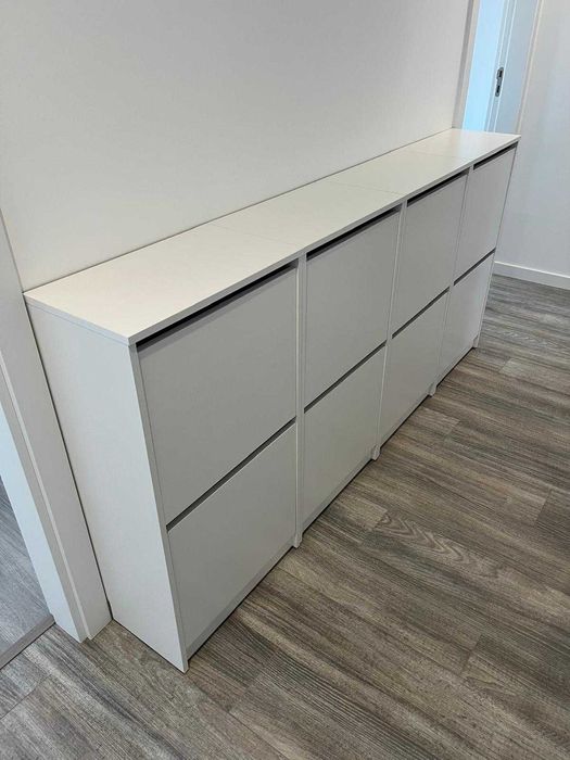 Conjunto de moveis branco lacado