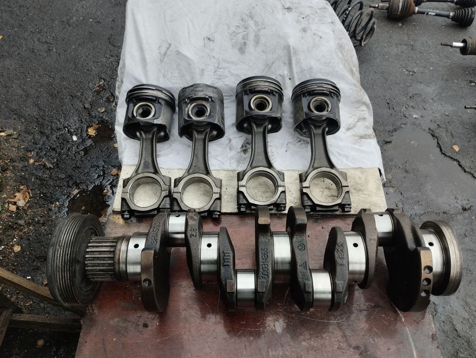 Коленвал з поршнями  MASTER II 2.8 dTI 500314266