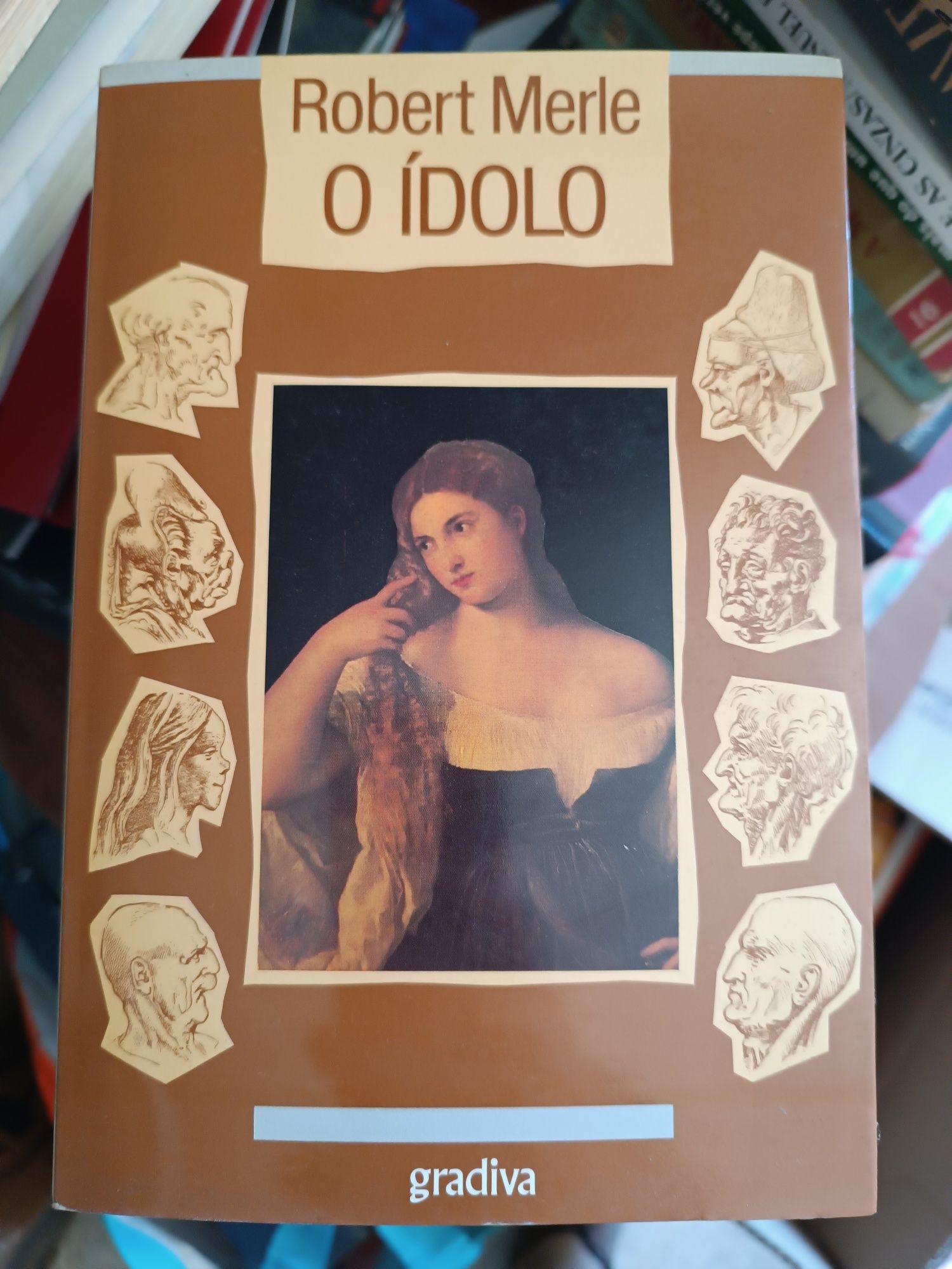 Lote de 111 livros variados
